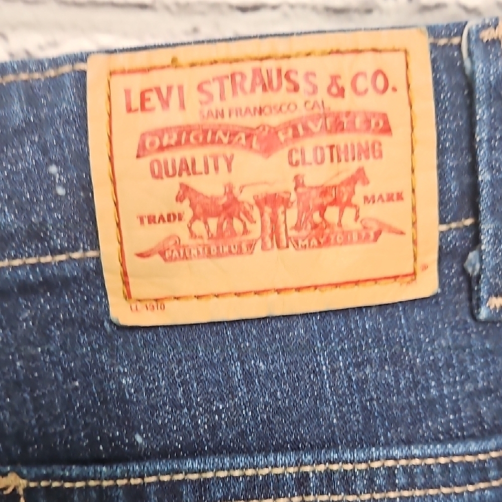 Levi's 525 Women's Dark Wash Bootcut Jeans Size 12M EUC - Picture 7 of 7